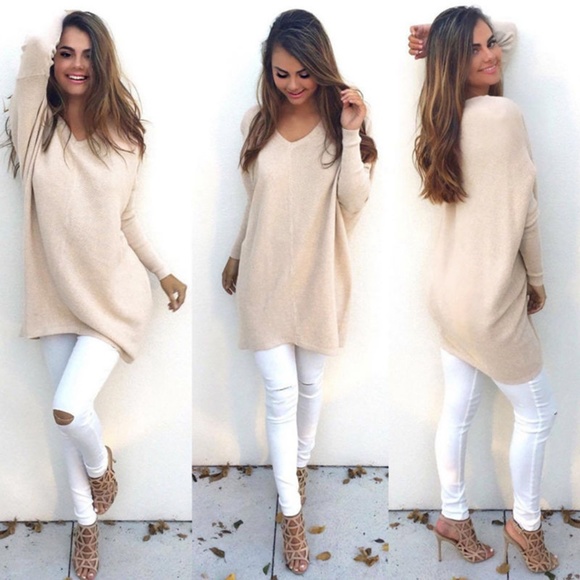 Sweaters - V Neck Long Sleeve Knitted Sweater.